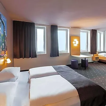 Duesseldorf-mitte 3*