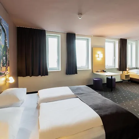 Hotel Duesseldorf-mitte 2*